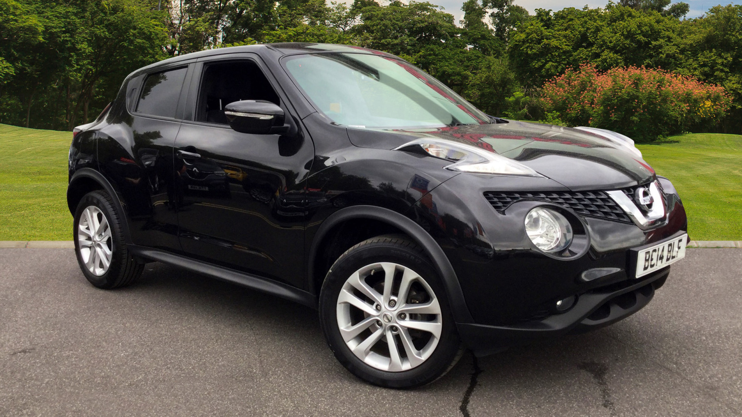 Used Nissan Juke 1.5 Dci Acenta Premium 5Dr Diesel Hatchback For Sale ...